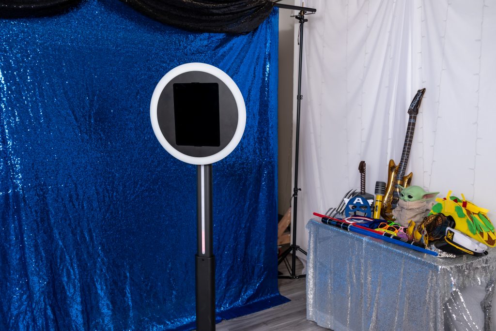 Photographers of Las Vegas Vegas Open Air Photobooth and Roaming Photobooth Digital Photobooth $500 for 2 hours Photobooth Atendant
Backdrop (custom backdrops available)
Props
All images instantly shared via SMS text message or email
Setup and teardown
Additional hours $175 per hour 7