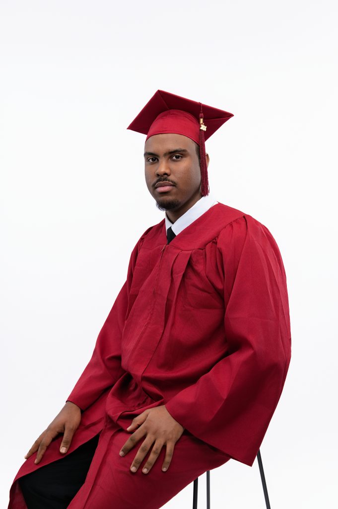 Photographers of Las Vegas Whether you want a studio photoshoot or outdoor photoshoot, PhotographersLV has got the package for you. 51