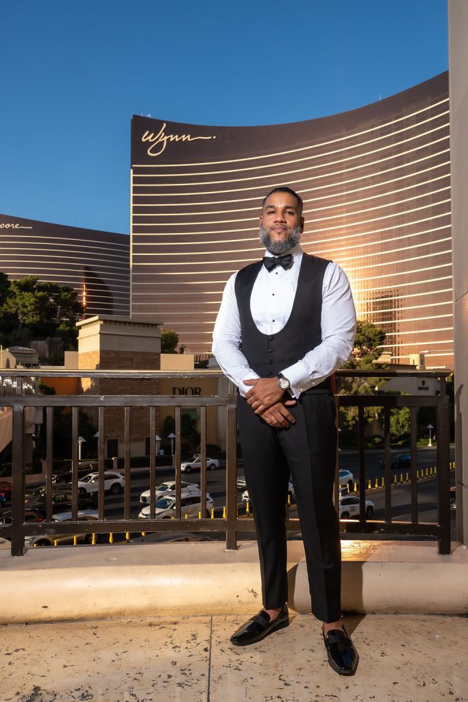Photographers of Las Vegas vegas photo tour Every Las Vegas photo tour includes a professional photographer riding or walking alongside you, full copyright to every image (we never sell you your own photos back), and professional editing for exposure, composition, and color. From there, pick the format that fits your group and your night: 72 Photographers of Las Vegas vegas photo tour Every Las Vegas photo tour includes a professional photographer riding or walking alongside you, full copyright to every image (we never sell you your own photos back), and professional editing for exposure, composition, and color. From there, pick the format that fits your group and your night: 71