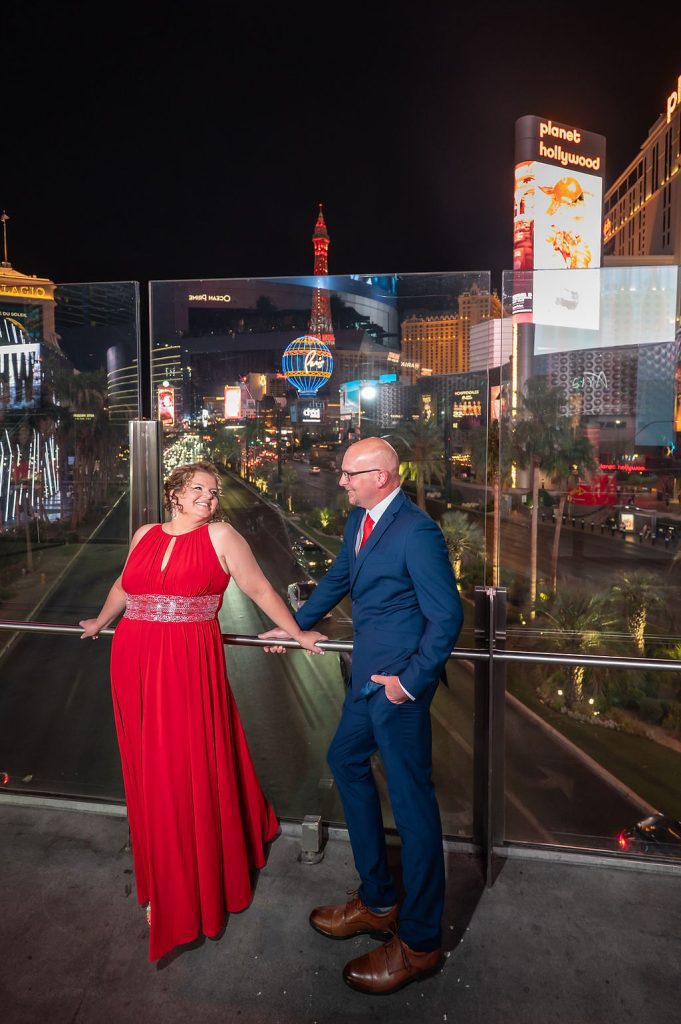 Photographers of Las Vegas vegas photo tour Every Las Vegas photo tour includes a professional photographer riding or walking alongside you, full copyright to every image (we never sell you your own photos back), and professional editing for exposure, composition, and color. From there, pick the format that fits your group and your night: 58 Photographers of Las Vegas vegas photo tour Every Las Vegas photo tour includes a professional photographer riding or walking alongside you, full copyright to every image (we never sell you your own photos back), and professional editing for exposure, composition, and color. From there, pick the format that fits your group and your night: 57