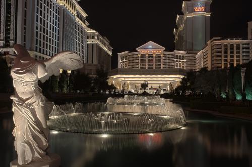 Photographers of Las Vegas - Architectural Photography - Caesars Palace fountain