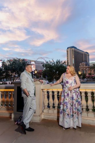 Photographers Of Las Vegas - Anniversary Photography- Las Vegas Strip Photo Tour